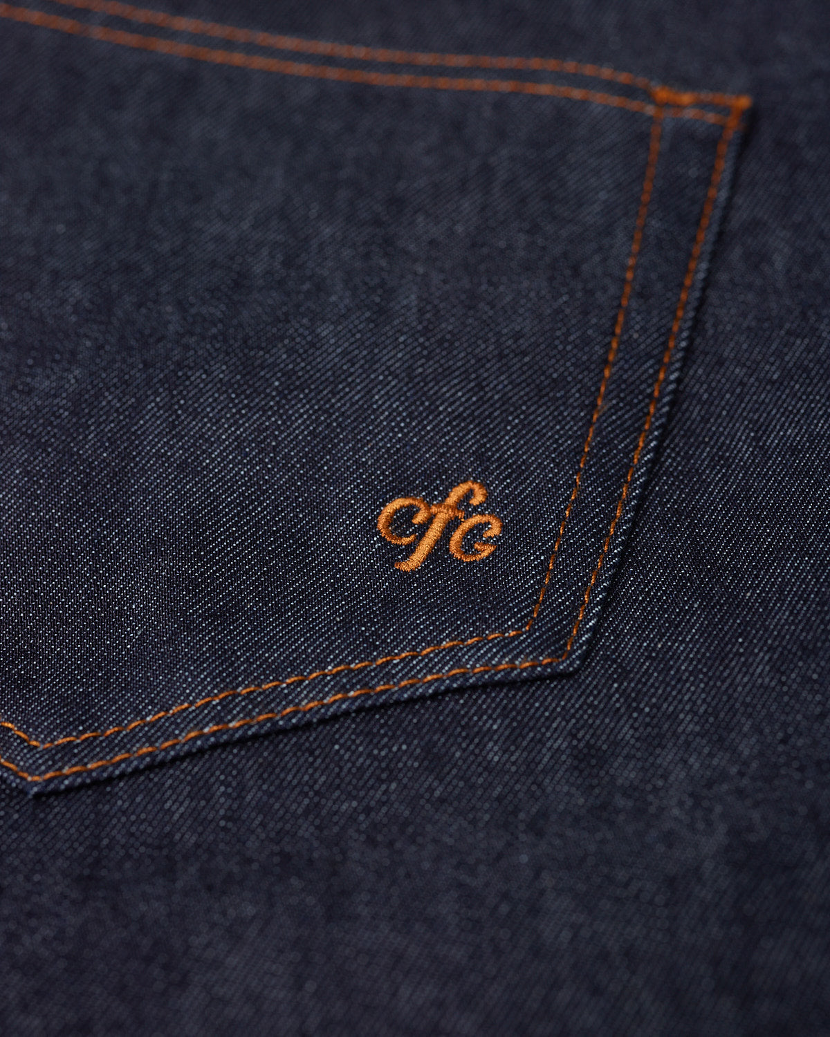 PANTALÓN VAQUERO LOW V FIT